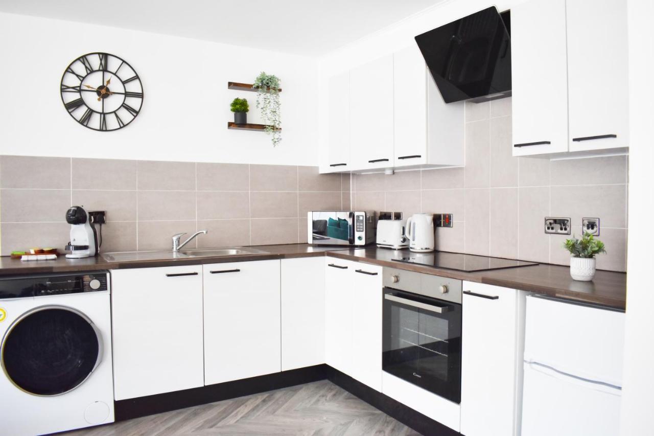 City Center Apartments Free Parking Liverpool Bagian luar foto