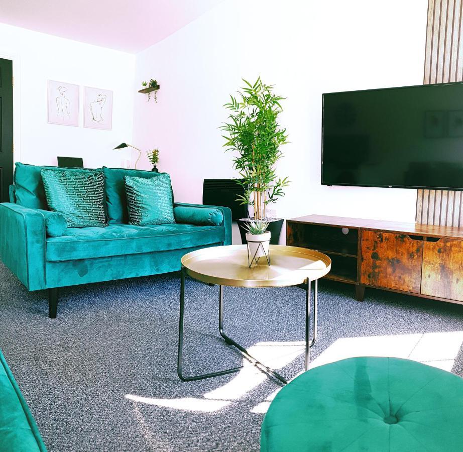 City Center Apartments Free Parking Liverpool Bagian luar foto