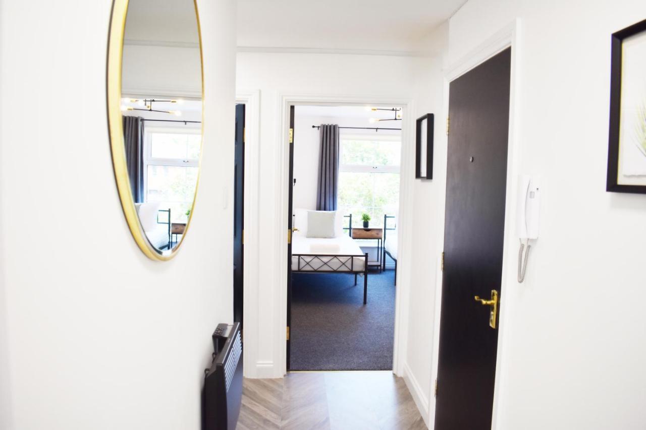 City Center Apartments Free Parking Liverpool Bagian luar foto
